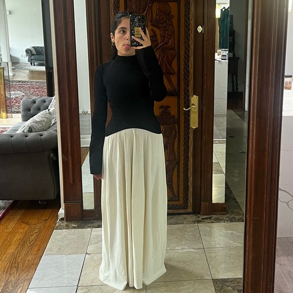 Meet your Posher, Joelle - Picture 1 of 1